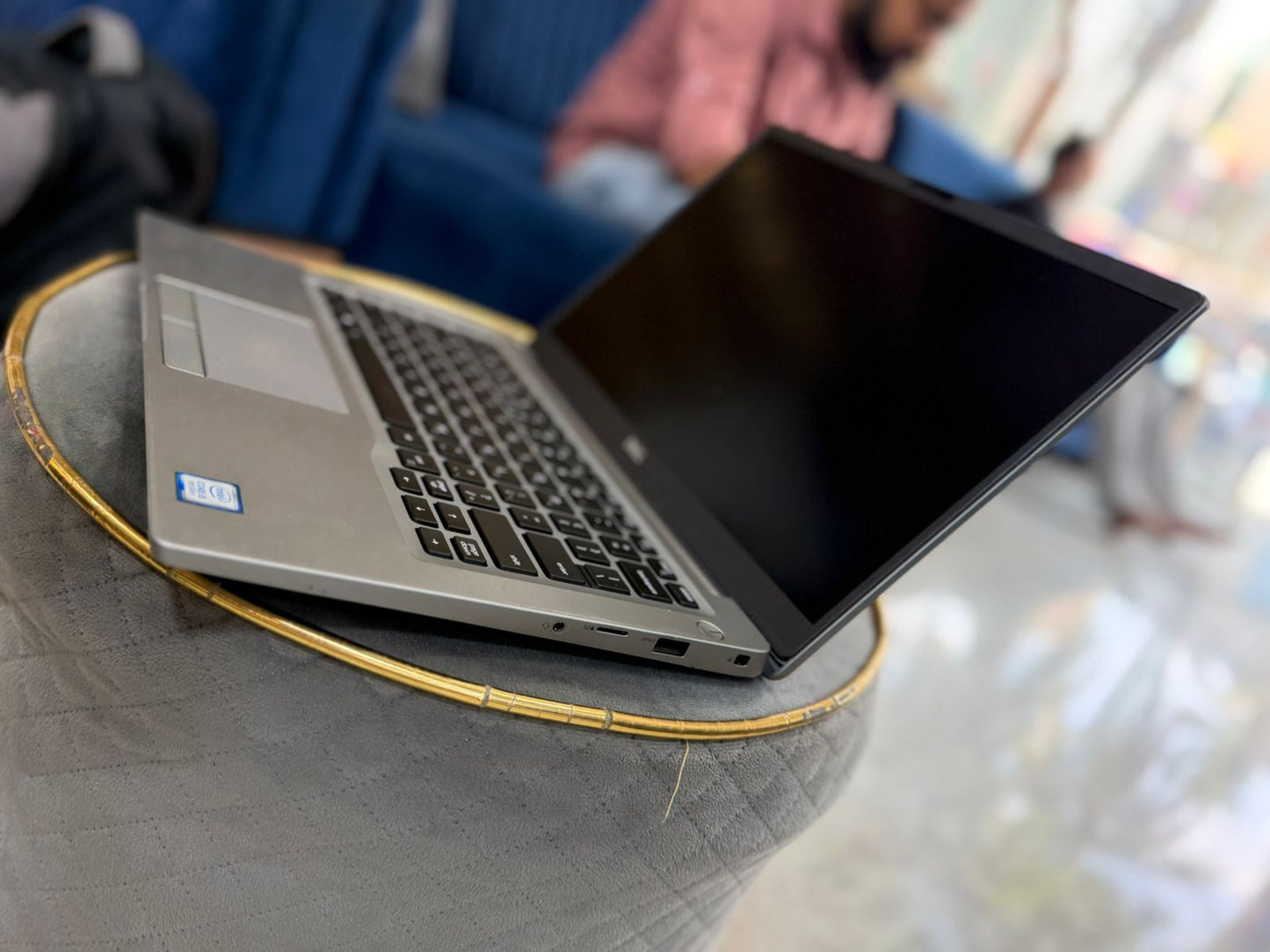 Dell Latitude 7400 Metal i5 8th Generation 8GB RAM DDR4 256GB SSD NVME 14 FHD Display