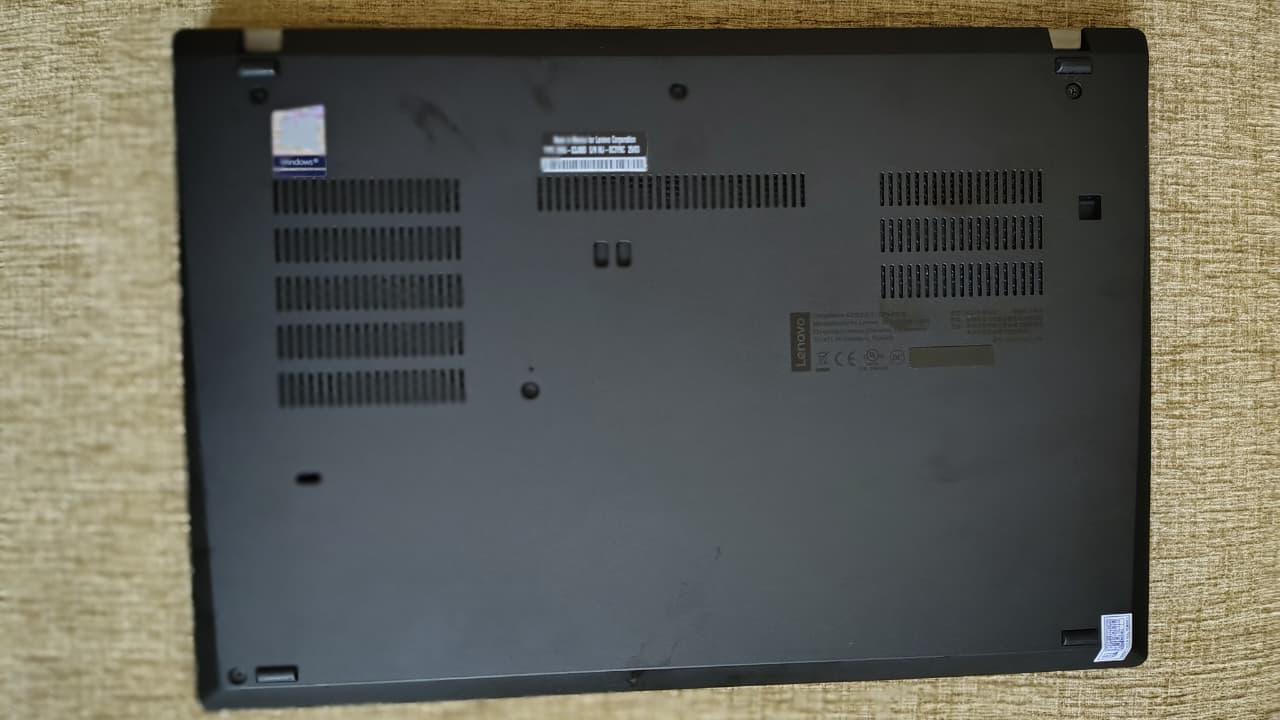 Lenovo ThinkPad T490 Intel Core i5– 8th Gen 8GB DDR4 RAM 256GB M.2 SSD 14” FHD Touchscreen | 180° Foldable
